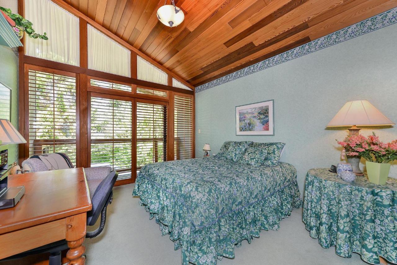 Oceanside Lodge On Saanich Inlet North Saanich Buitenkant foto